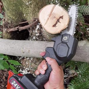 Mini saw – Rokas zāģis ar akumulatoru 03