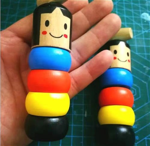 Magic Man – Neiznīcināma koka āmura rotaļlieta slider